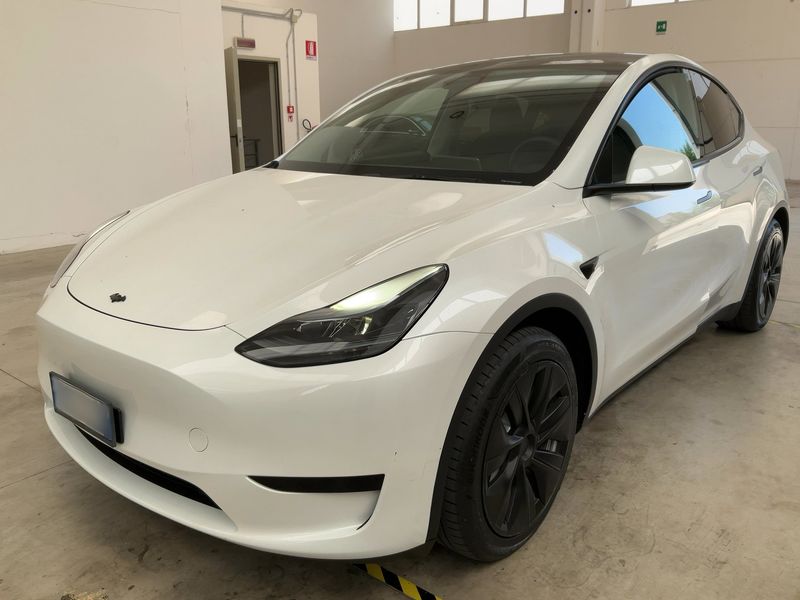 Tesla Model Y Standard Range