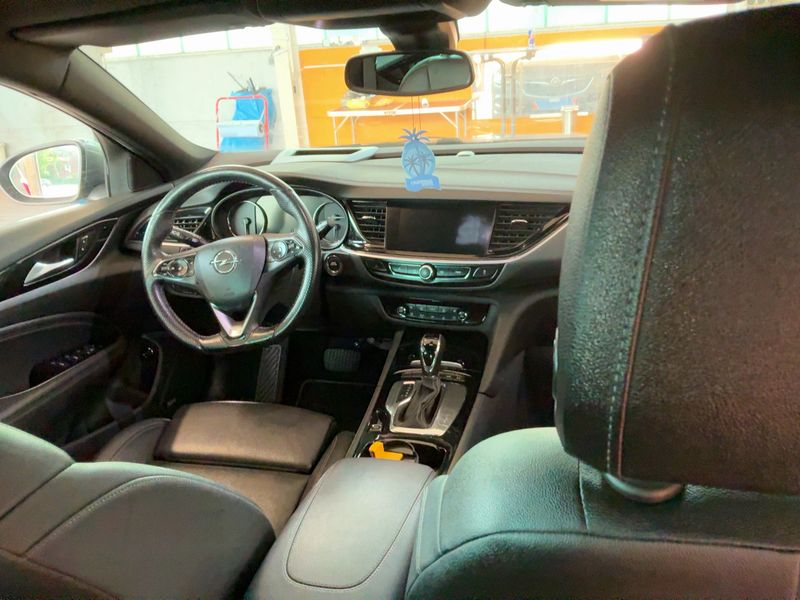 Opel Insignia Sports Tourer 2.0 CDTI Business Innovation — zdjęcie 12