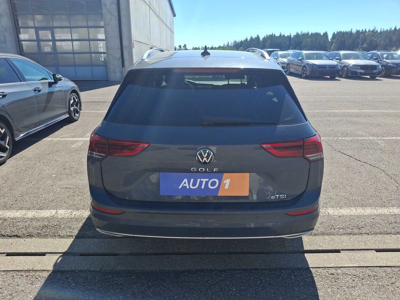 Volkswagen Golf VIII 1.5 eTSI ACT Move — zdjęcie 4
