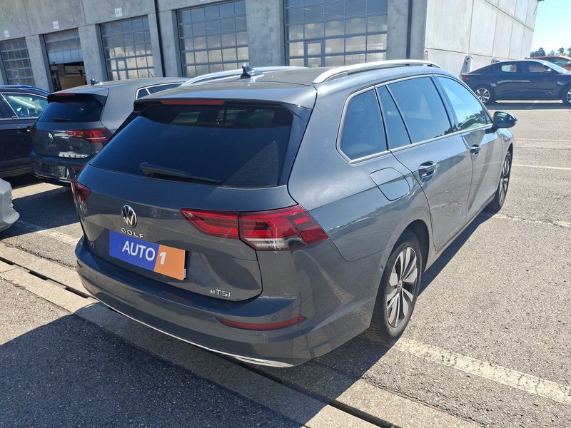 Volkswagen Golf VIII 1.5 eTSI ACT Move — zdjęcie 5