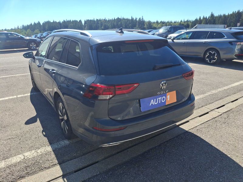 Volkswagen Golf VIII 1.5 eTSI ACT Move — zdjęcie 3