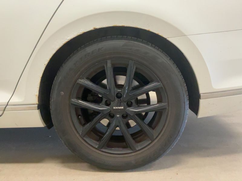 Volkswagen Passat 2.0 TDI Highline BlueMotion Tech 2015 – снимка 5