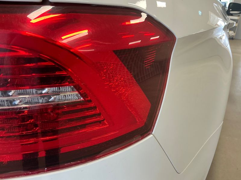 Volkswagen Passat 2.0 TDI Highline BlueMotion Tech 2015 – снимка 31