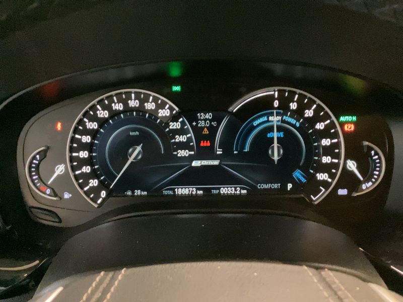 BMW 5er 530e Luxury Line — zdjęcie 13
