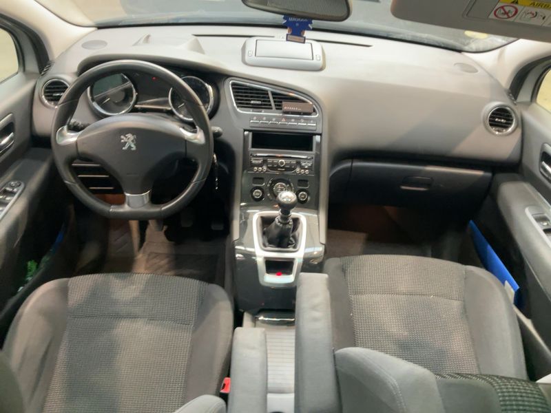 Peugeot 5008 1.6 Blue-HDi Allure 2016 – снимка 17