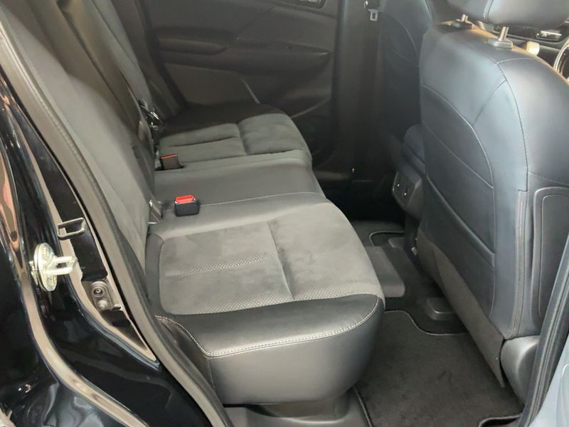 Mitsubishi Eclipse Cross 2.4 Plug-in Hybrid Plus Select Black 4WD — zdjęcie 14