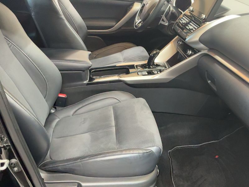 Mitsubishi Eclipse Cross 2.4 Plug-in Hybrid Plus Select Black 4WD — zdjęcie 11
