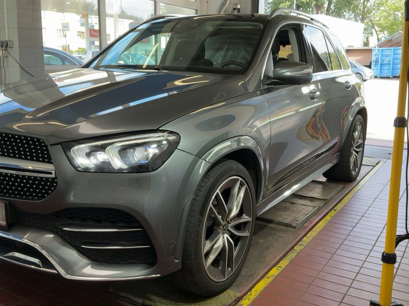 Mercedes-Benz GLE-Klasse GLE 450 Mild-Hybrid 4Matic AMG Line 2021 – снимка 2