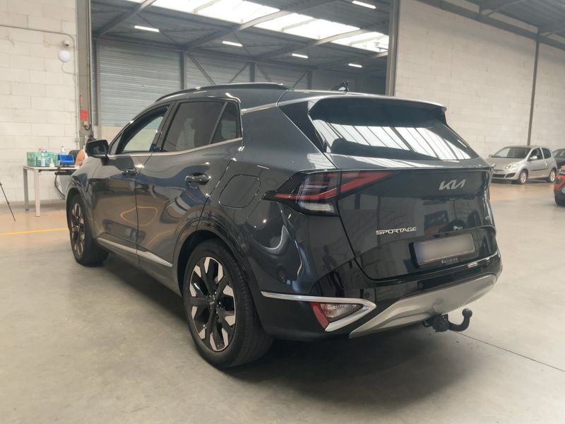 Kia Sportage 1.6 Plug-in Hybrid Spirit 4WD — zdjęcie 3