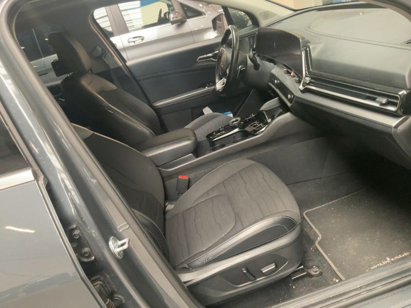 Kia Sportage 1.6 Plug-in Hybrid Spirit 4WD — zdjęcie 11