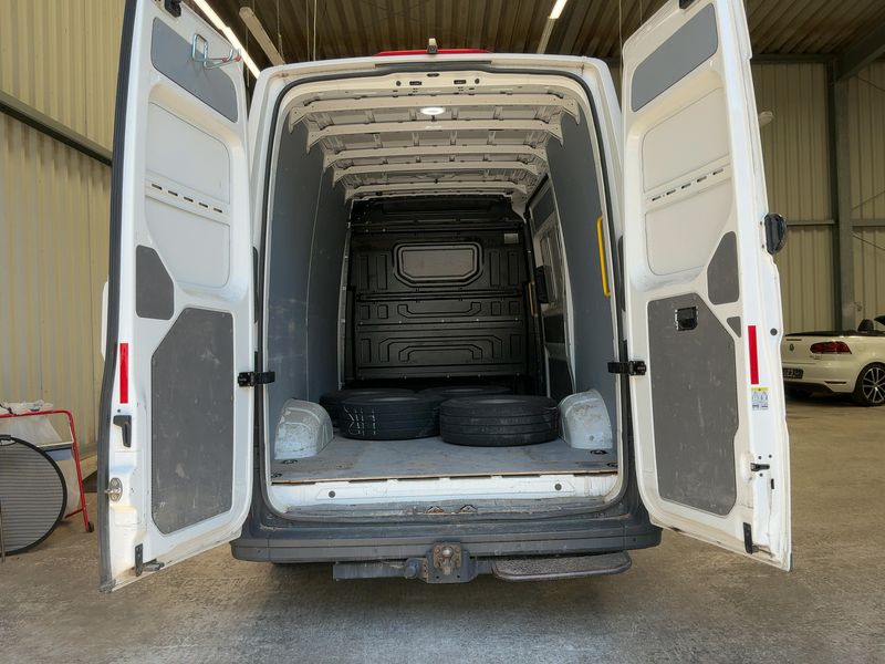Volkswagen Crafter 2.0 TDI Kasten 35 mittellang Hochdach RWD — zdjęcie 10