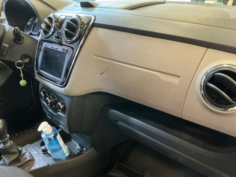 Dacia Lodgy 1.5 dCi Diesel Black Line 2014 – снимка 25