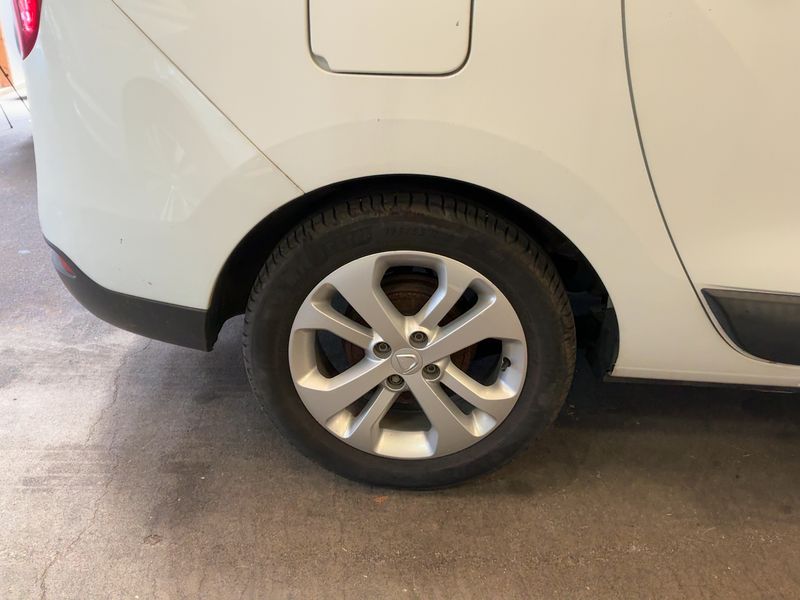 Dacia Lodgy 1.5 dCi Diesel Black Line 2014 – снимка 9