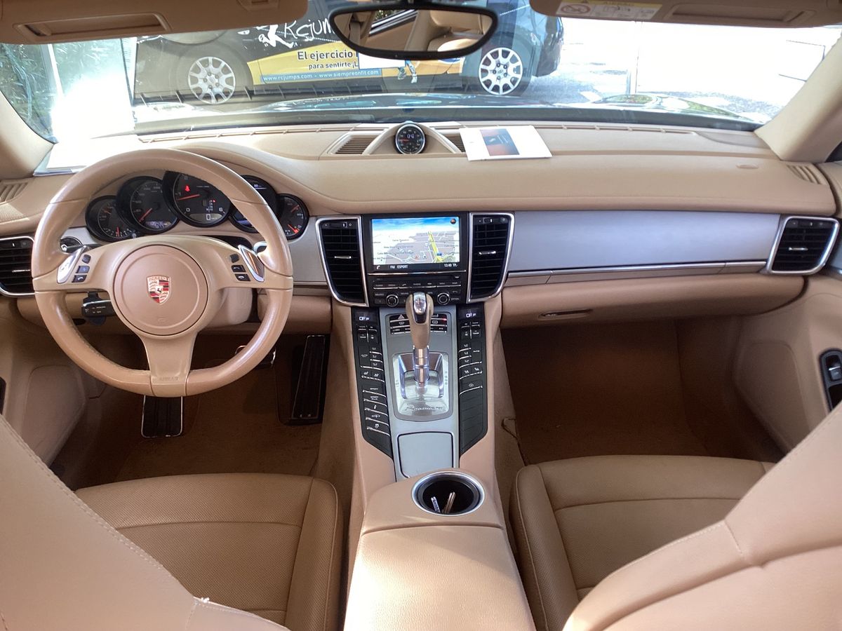 Porsche Panamera 2014 — photo 18