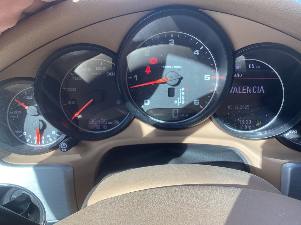 Porsche Panamera 2014 — photo 19