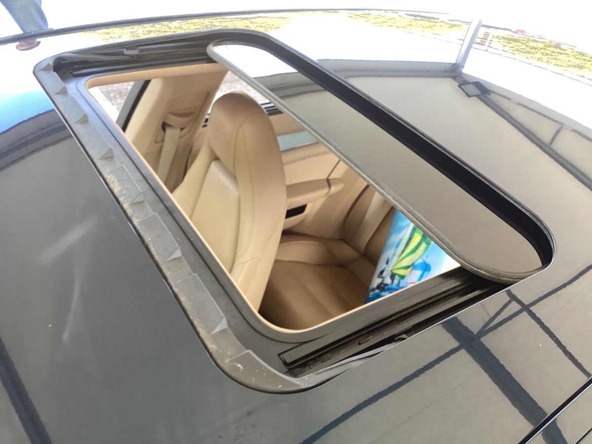 Porsche Panamera 2014 — photo 26