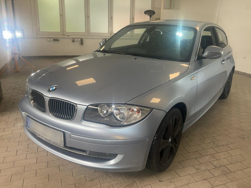 BMW 1er 130i — zdjęcie 1