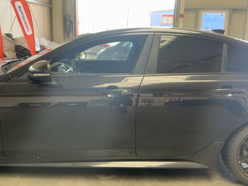 Jaguar XE 20d R-Sport — zdjęcie 4