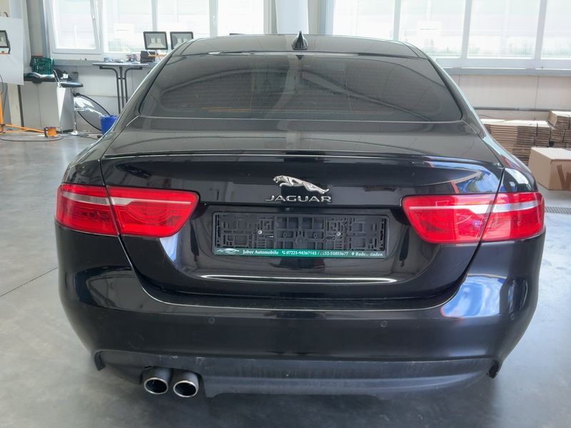 Jaguar XE 20d R-Sport — zdjęcie 5