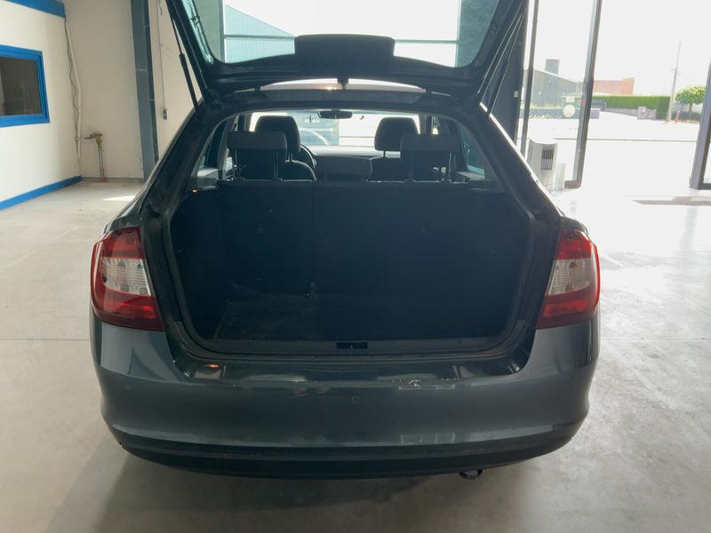 Skoda Rapid 1.0 TSI Ambition — zdjęcie 10