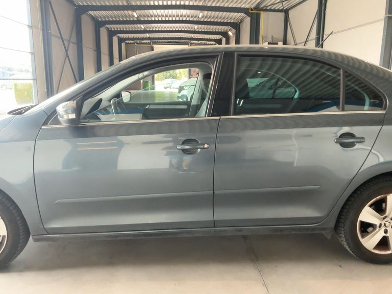 Skoda Rapid 1.0 TSI Ambition — zdjęcie 4