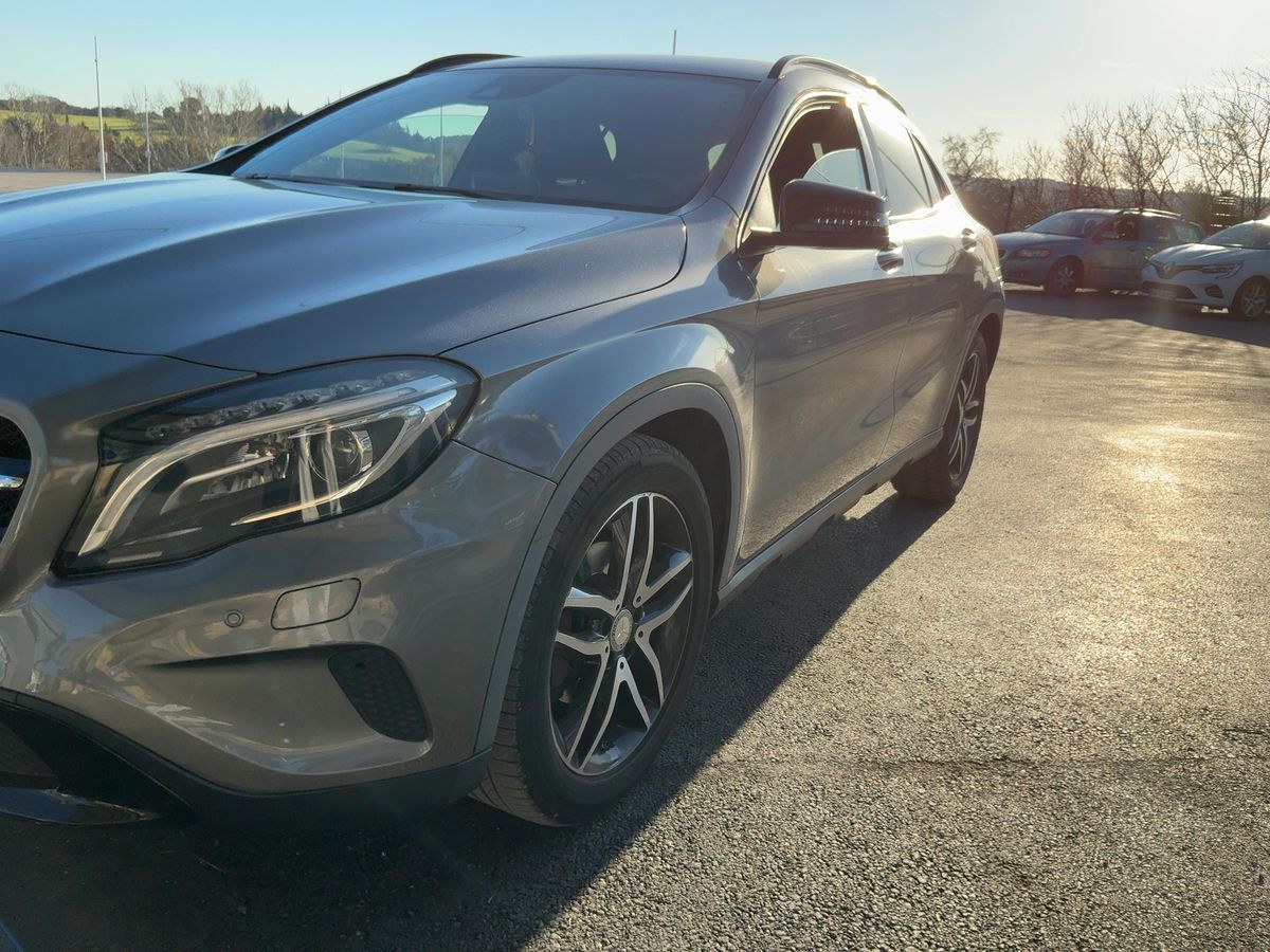 Mercedes-Benz GLA-Klasse GLA 220 d 4Matic Business