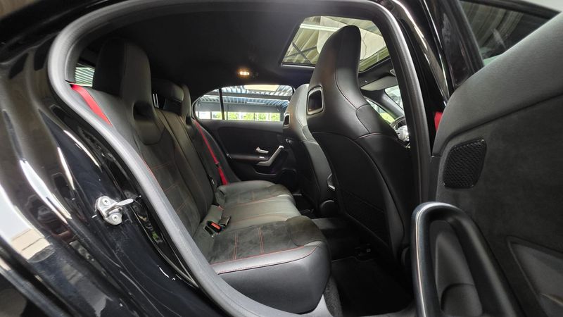 Mercedes-Benz A-Klasse A 45 AMG S 4Matic — zdjęcie 13