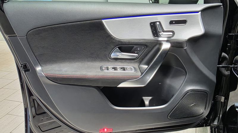 Mercedes-Benz A-Klasse A 45 AMG S 4Matic — zdjęcie 22