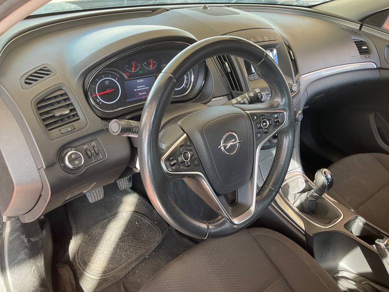 Opel Insignia 2.0 CDTI Selective 2015 – снимка 23