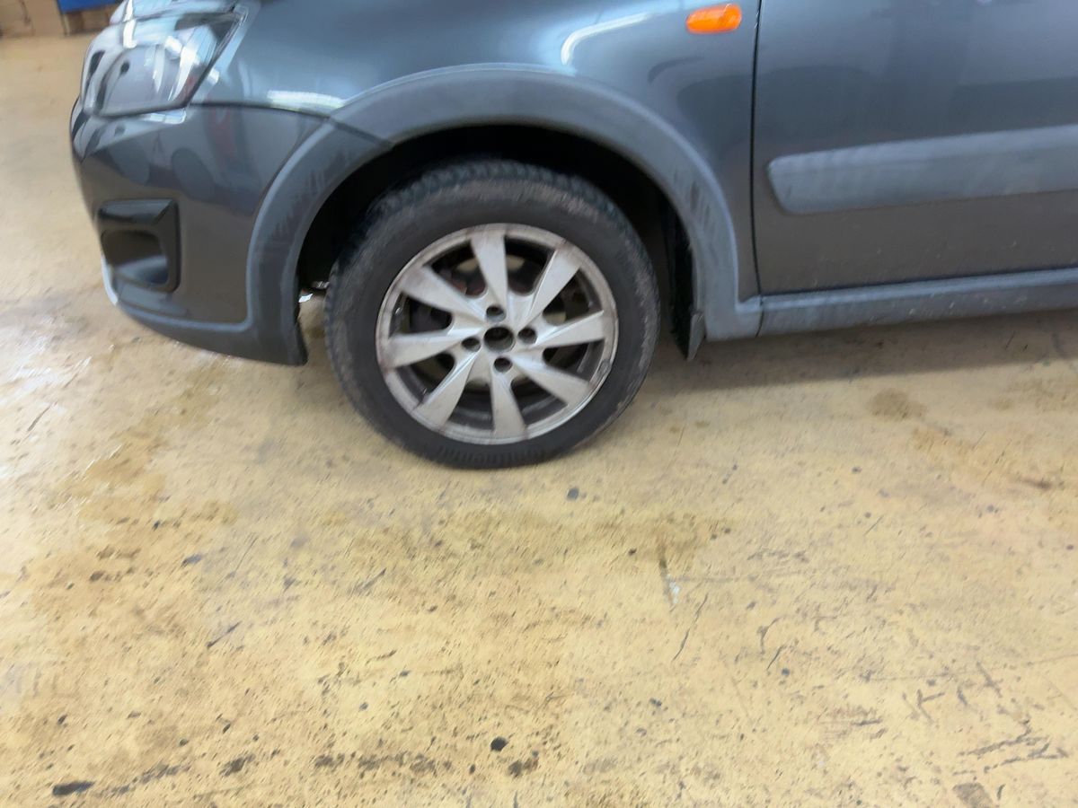 Lada Kalina 2018 — photo 4