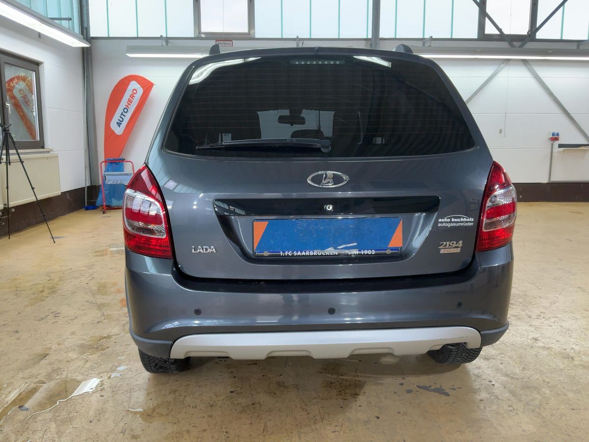 Lada Kalina 2018 — photo 8
