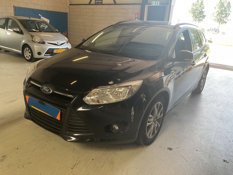 Ford Focus 1.0 EcoBoost Trend 2013 – снимка 1