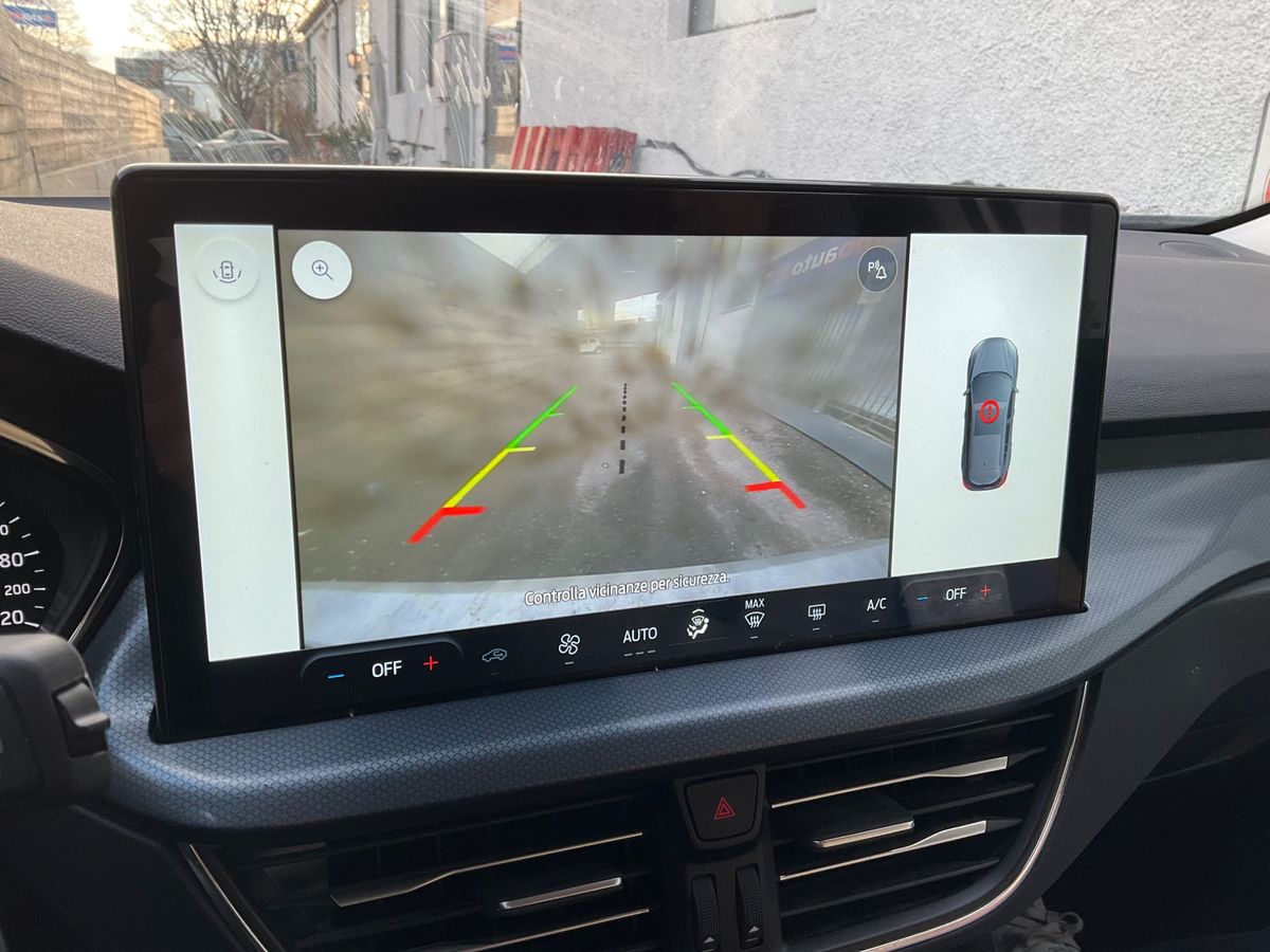 Ford Focus 2025 — photo 29