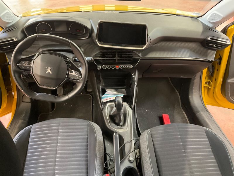 Peugeot 208 1.2 PureTech Style 2021 – снимка 17