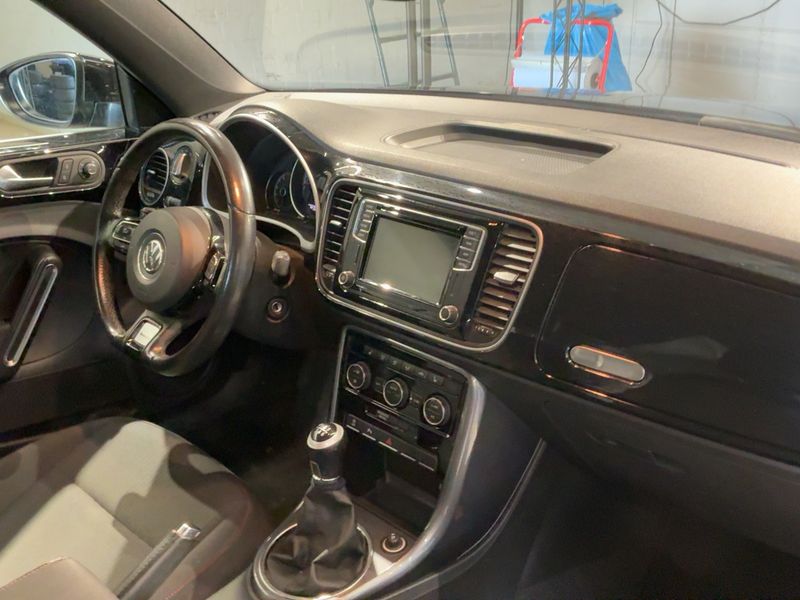 Volkswagen Beetle 1.4 TSI Design BlueMotion Tech — zdjęcie 12