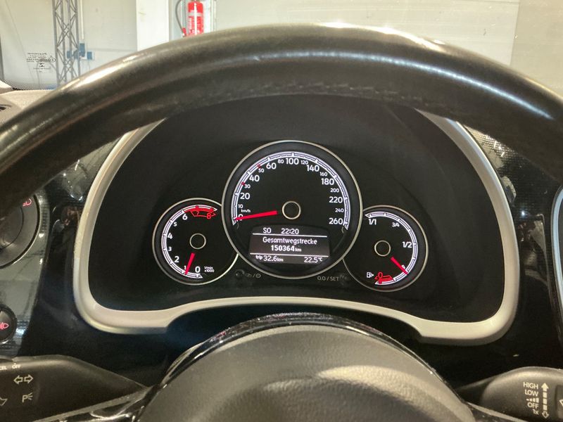 Volkswagen Beetle 1.4 TSI Design BlueMotion Tech — zdjęcie 13