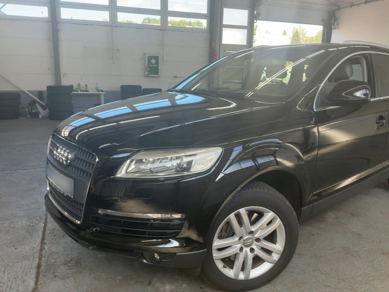 Audi Q7 3.0 V6 TDI quattro — zdjęcie 2