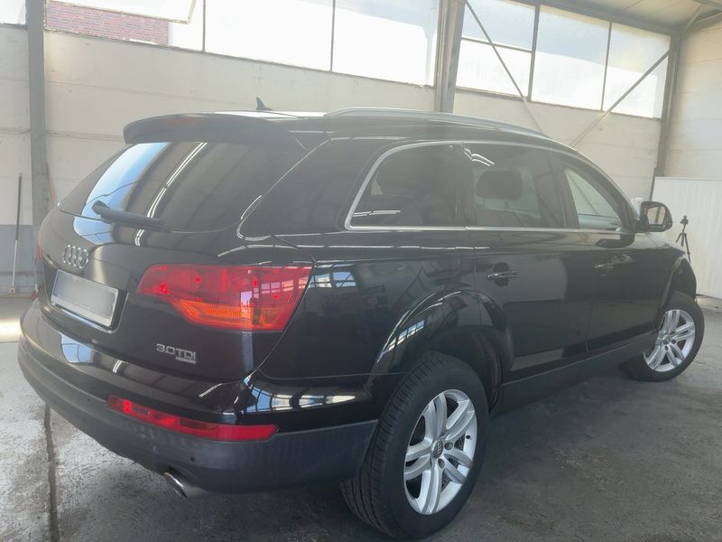 Audi Q7 3.0 V6 TDI quattro — zdjęcie 6