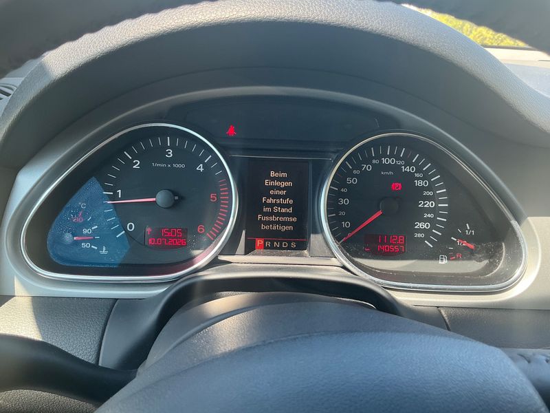 Audi Q7 3.0 V6 TDI quattro — zdjęcie 13