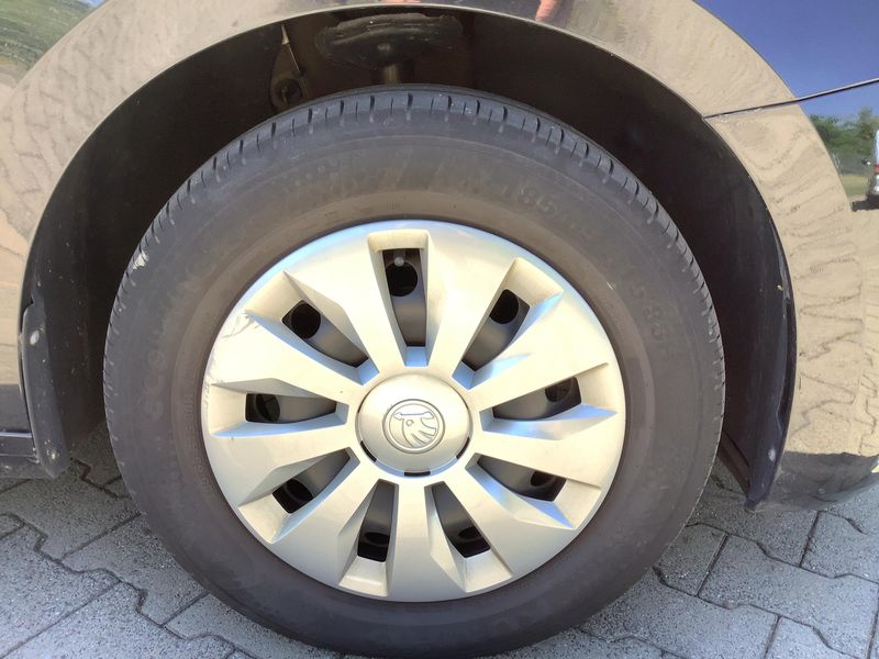 Skoda Fabia 1.0 TSI Active 2023 – снимка 11