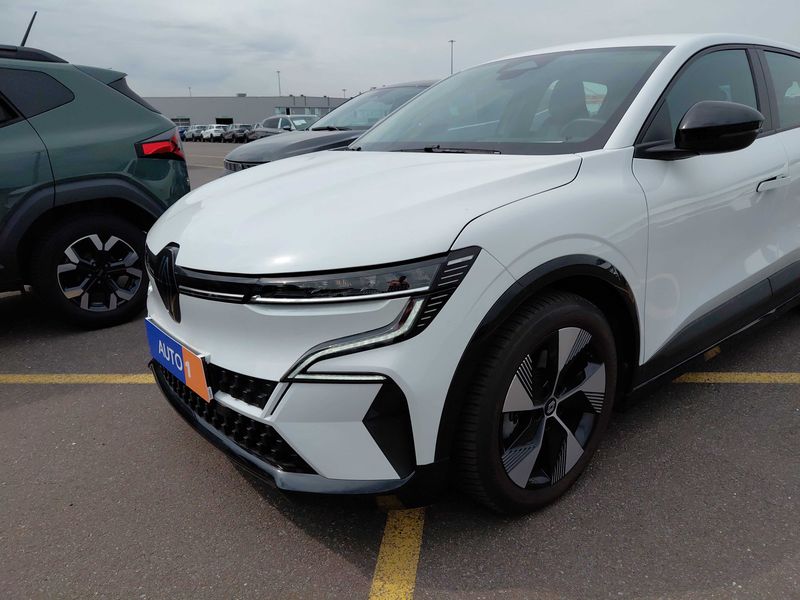 Renault Megane E-Tech electric drive 96 kW Equilibre — zdjęcie 2