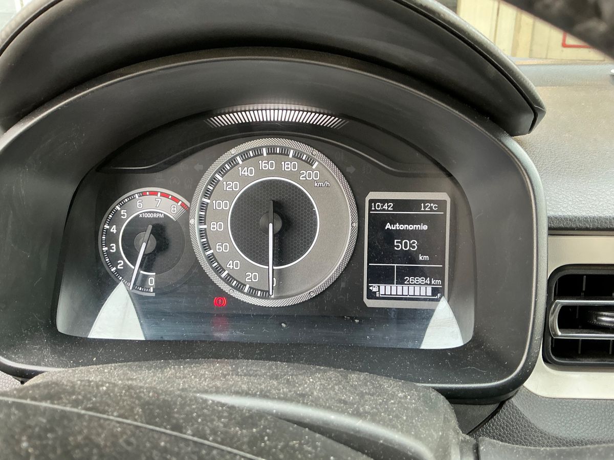 Suzuki Ignis 2023 — photo 15