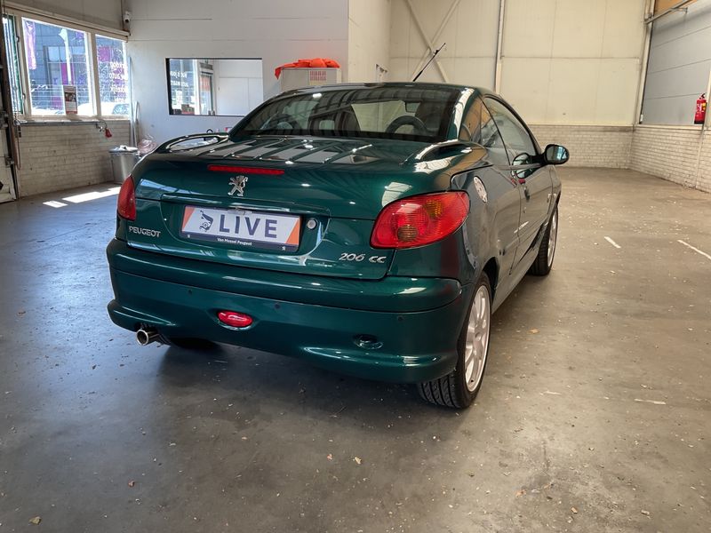 Peugeot 206 1.6 CC Roland Garros — zdjęcie 2