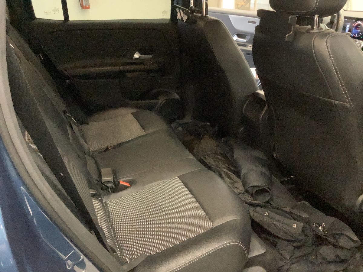 Mercedes-Benz GLB-Klasse 2021 — photo 20