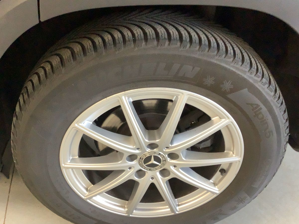 Mercedes-Benz GLB-Klasse 2021 — photo 6