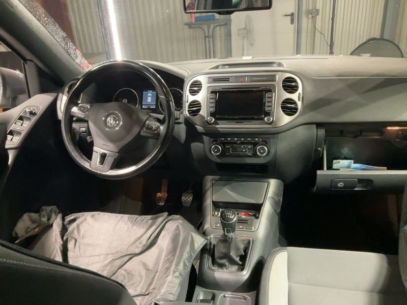 Volkswagen Tiguan 2.0 TDI Life BlueMotion Tech 2013 – снимка 18