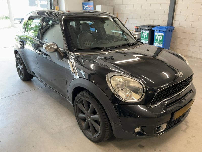 MINI Countryman Cooper S — zdjęcie 8