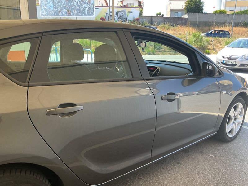 Opel Astra 1.3 CDTI Enjoy — zdjęcie 7