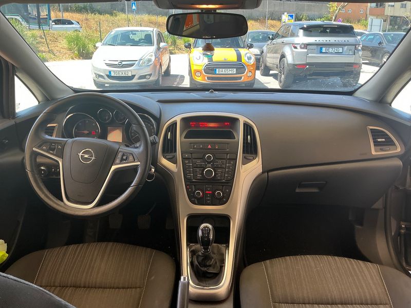 Opel Astra 1.3 CDTI Enjoy — zdjęcie 12