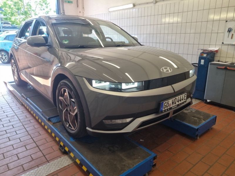Hyundai IONIQ 2023